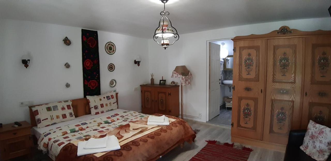Pensiunea Casa Godja Văleni Quarto foto