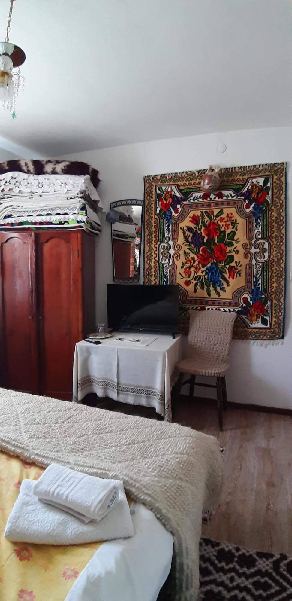 Pensiunea Casa Godja Văleni Quarto foto